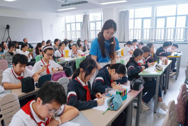 公平的基础教育系统让孩子在各个阶段都能享受到有质量的教育 公平的基础教育系统让孩子在各个阶段都能享受到有质量的教育