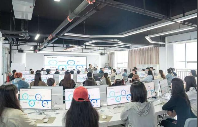 幼稚比喻数学作业是否有涂改和草稿痕迹过于完美的作业或许值